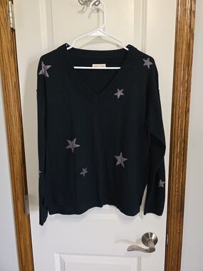 Knox Rose Black V-Neck Star Embellished Sweater